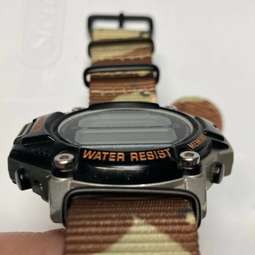 Casio PRT-20 Vintage digital watch, new battery, light works, desert camo nato